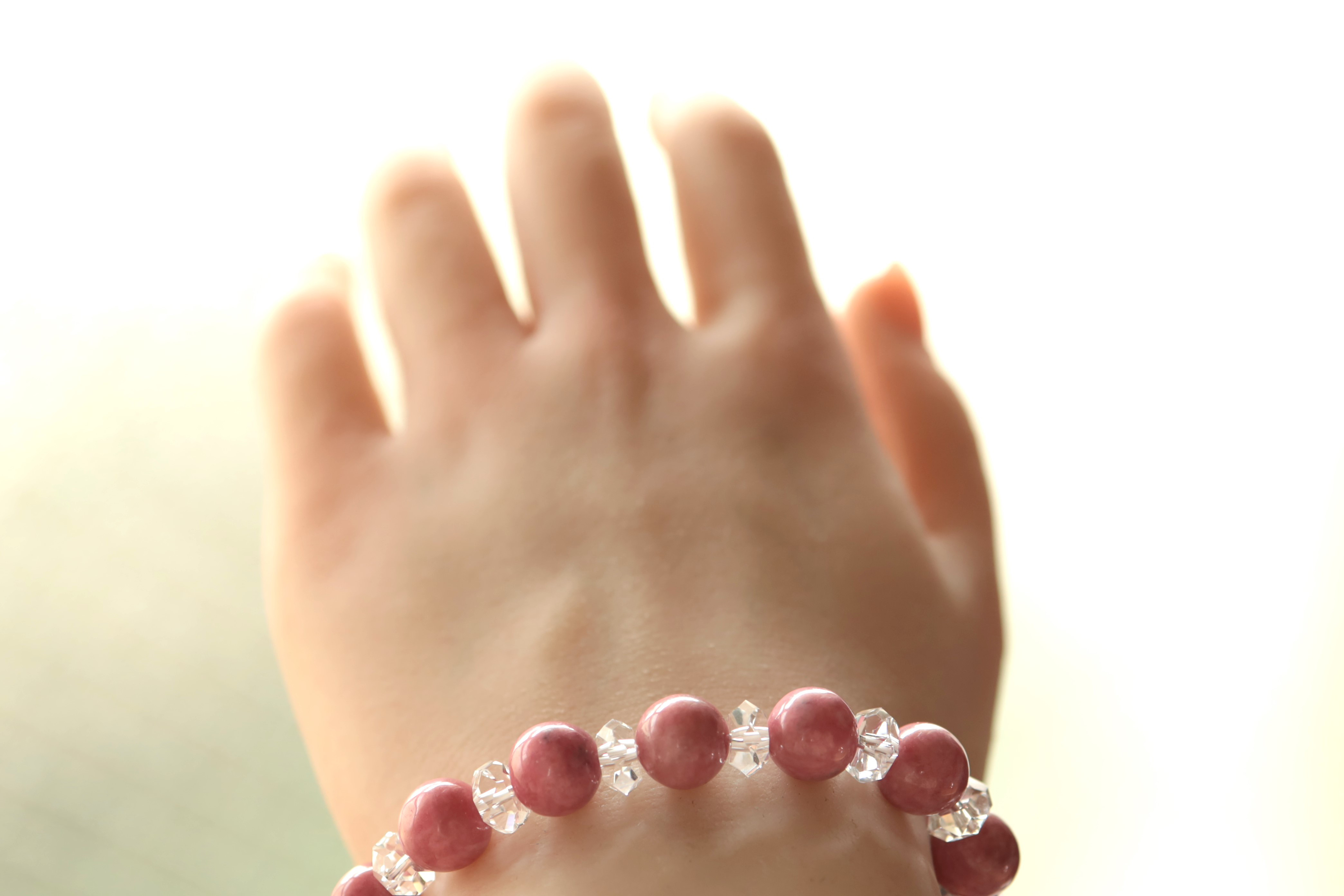 …☆プレミアムブレス☆友愛の心☆…☆ロードナイト：10ミリ＆水晶☆…☆天然石ブレスレット☆…