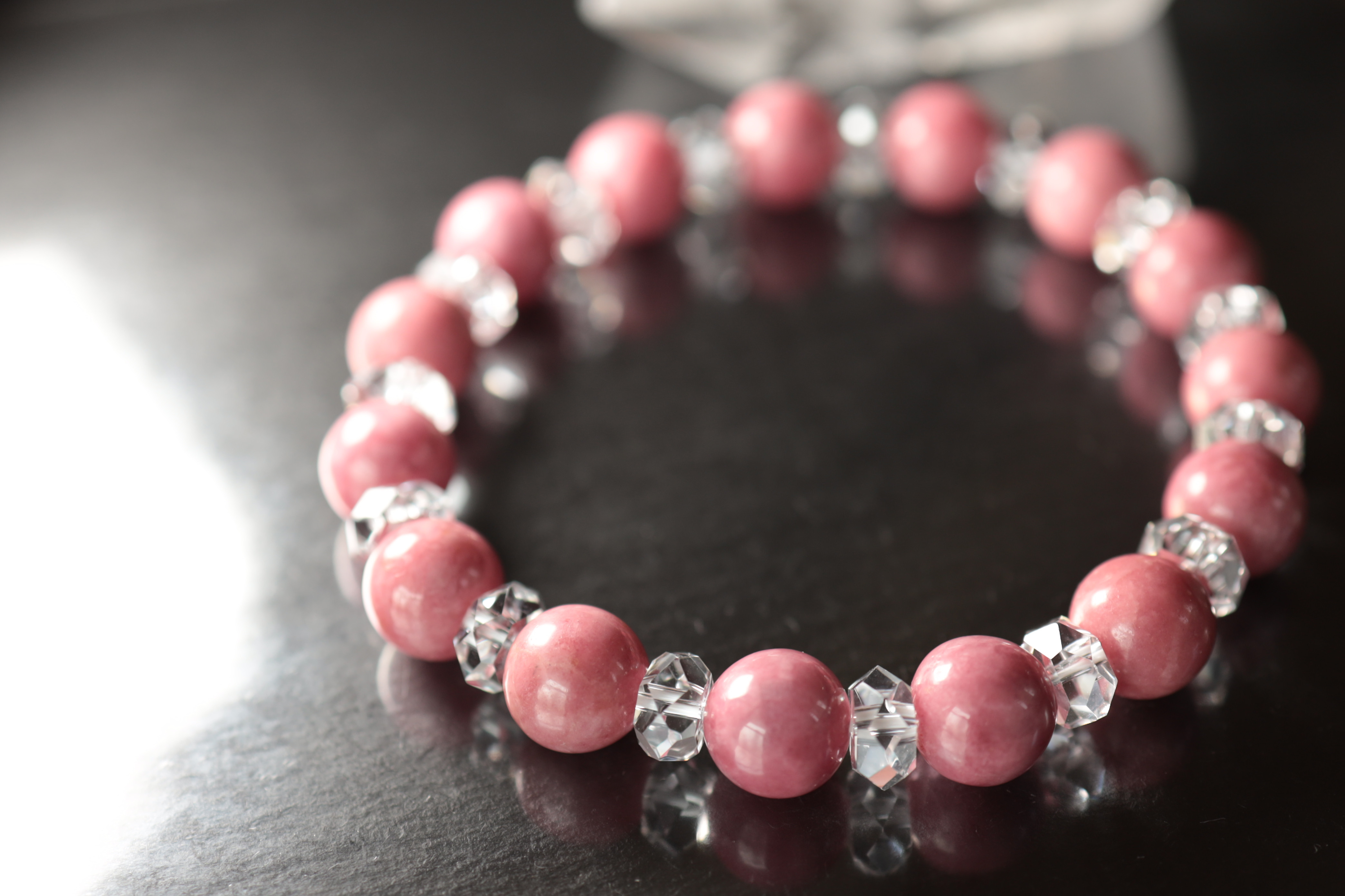 …☆プレミアムブレス☆友愛の心☆…☆ロードナイト：10ミリ＆水晶☆…☆天然石ブレスレット☆…