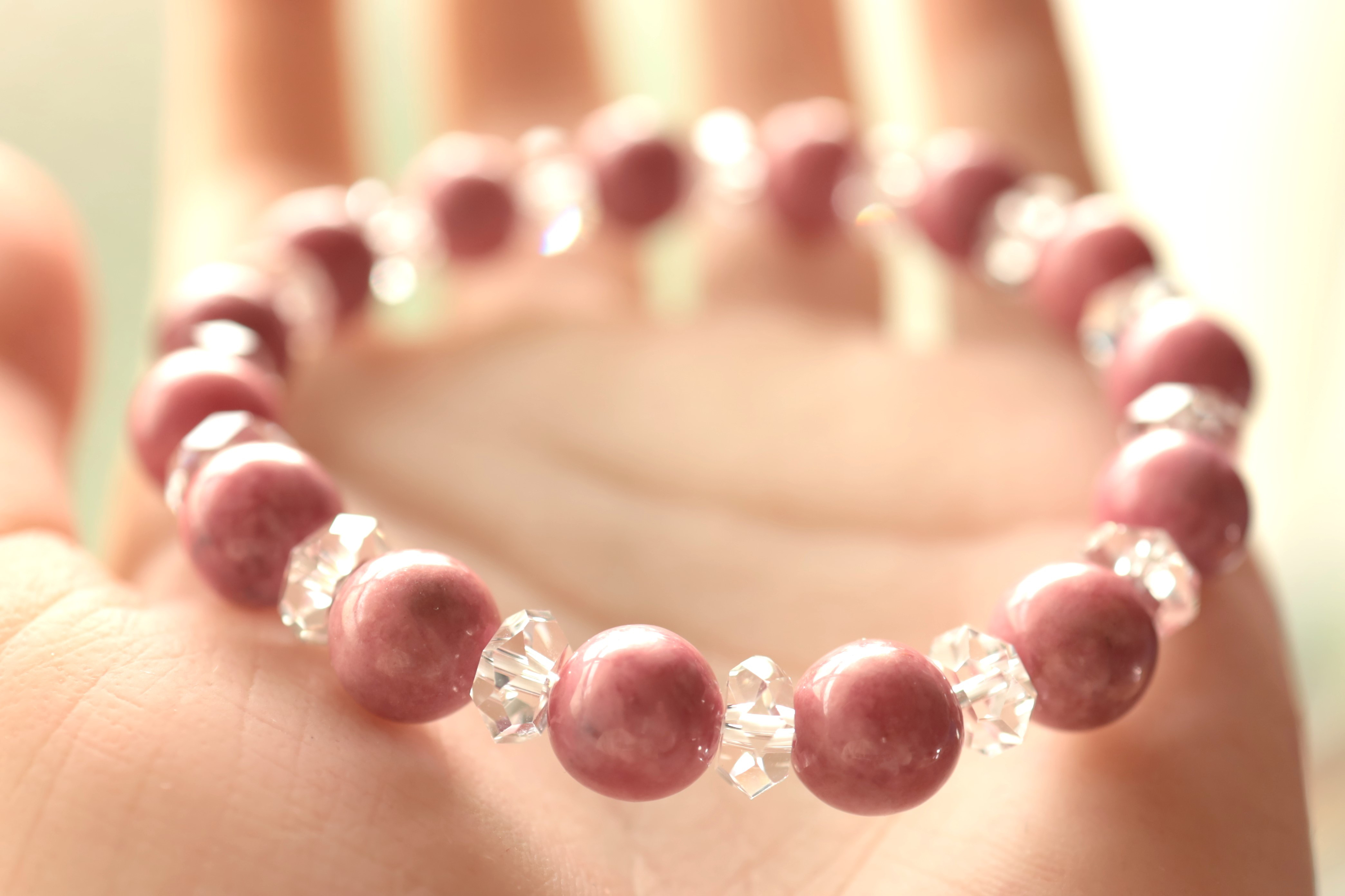 …☆プレミアムブレス☆友愛の心☆…☆ロードナイト：10ミリ＆水晶☆…☆天然石ブレスレット☆…