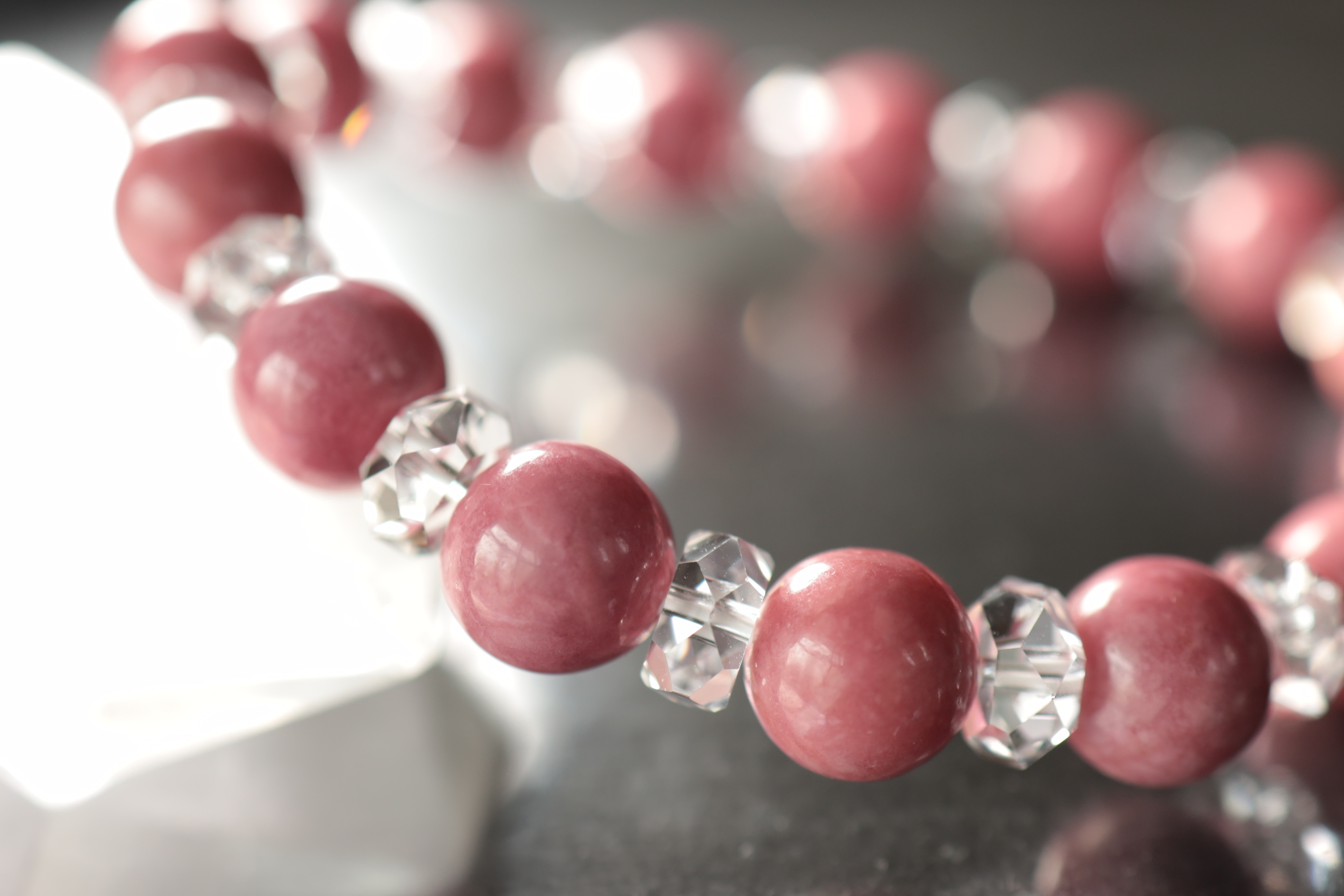 …☆プレミアムブレス☆友愛の心☆…☆ロードナイト：10ミリ＆水晶☆…☆天然石ブレスレット☆…