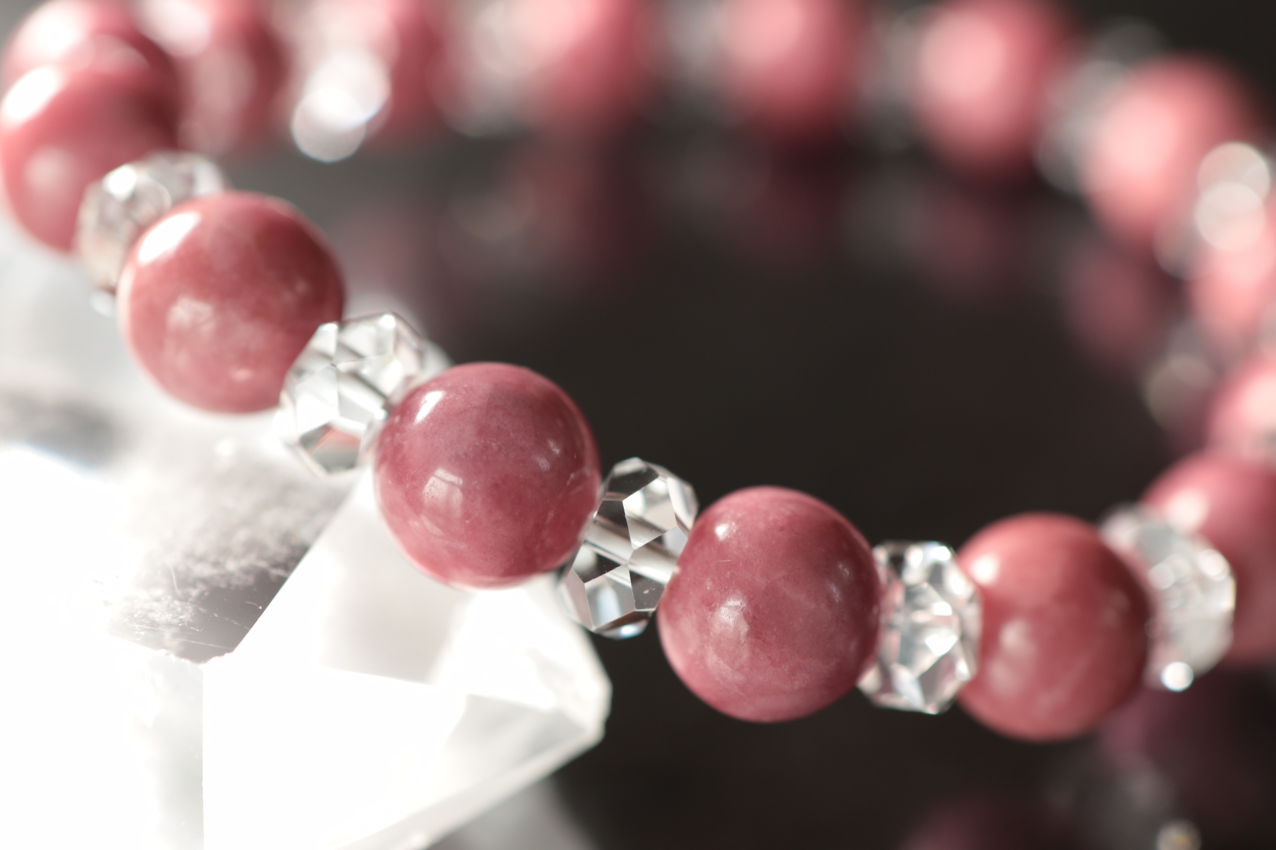 …☆プレミアムブレス☆友愛の心☆…☆ロードナイト：10ミリ＆水晶☆…☆天然石ブレスレット☆…