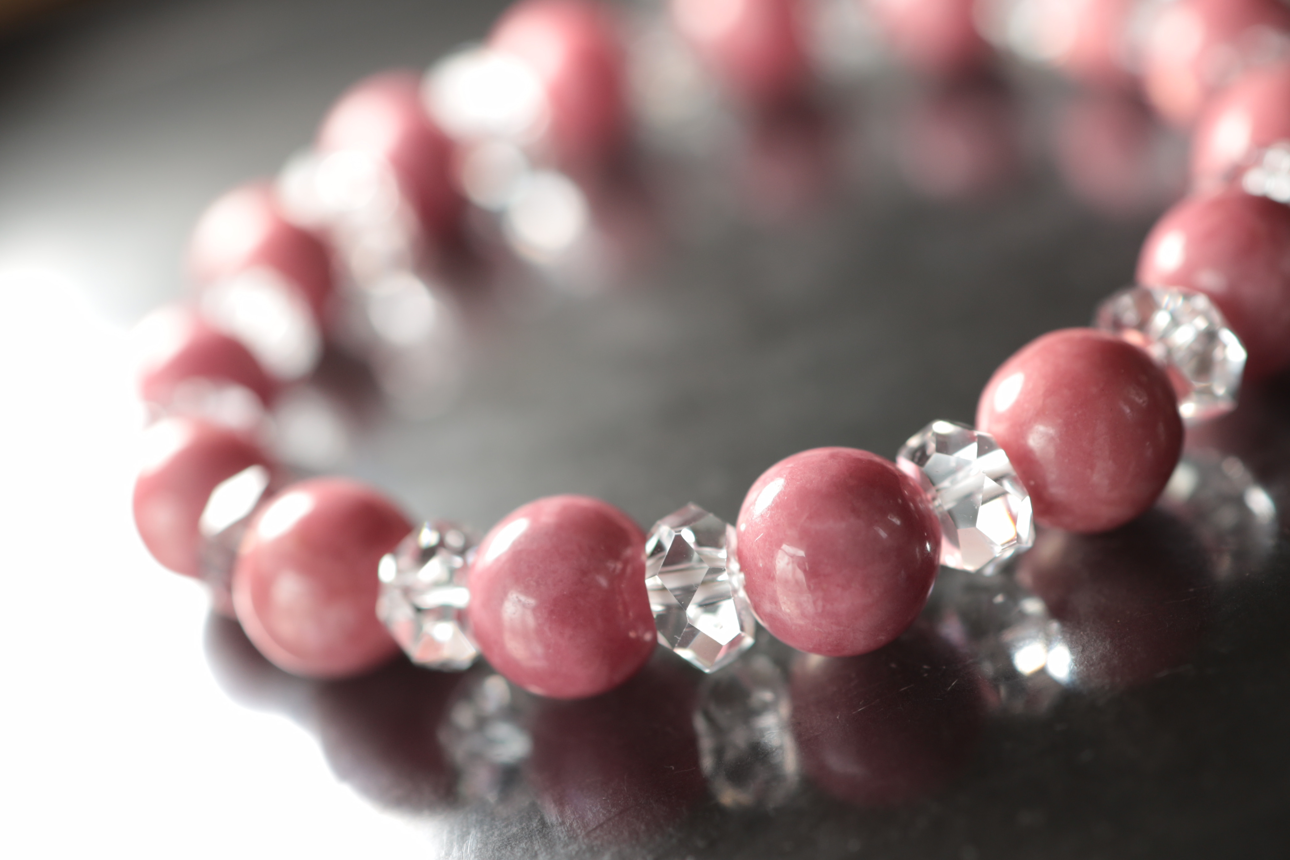 …☆プレミアムブレス☆友愛の心☆…☆ロードナイト：10ミリ＆水晶☆…☆天然石ブレスレット☆…