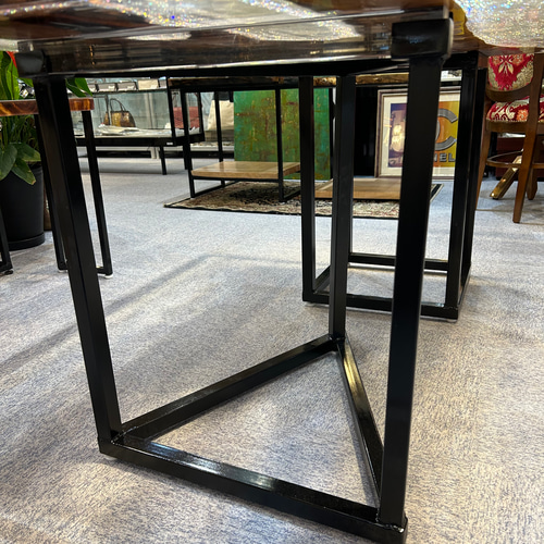 屋久杉のジュエリーレジンテーブル CNS8004 ダイニングテーブル 金井