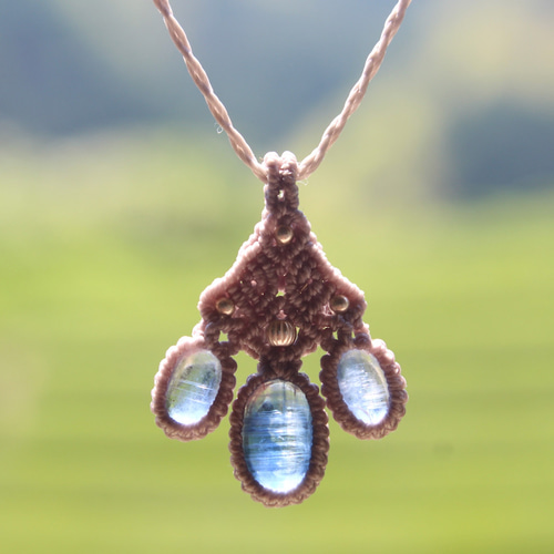 マクラメネックレス 大きめラブラドライト（マダガスカル産）良質天然石 マクラメ