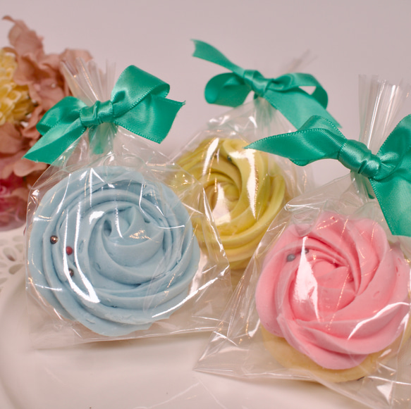 バラの焼き菓子BOX（バラのマドレーヌ９個、バラのクッキー３個） 4枚目の画像