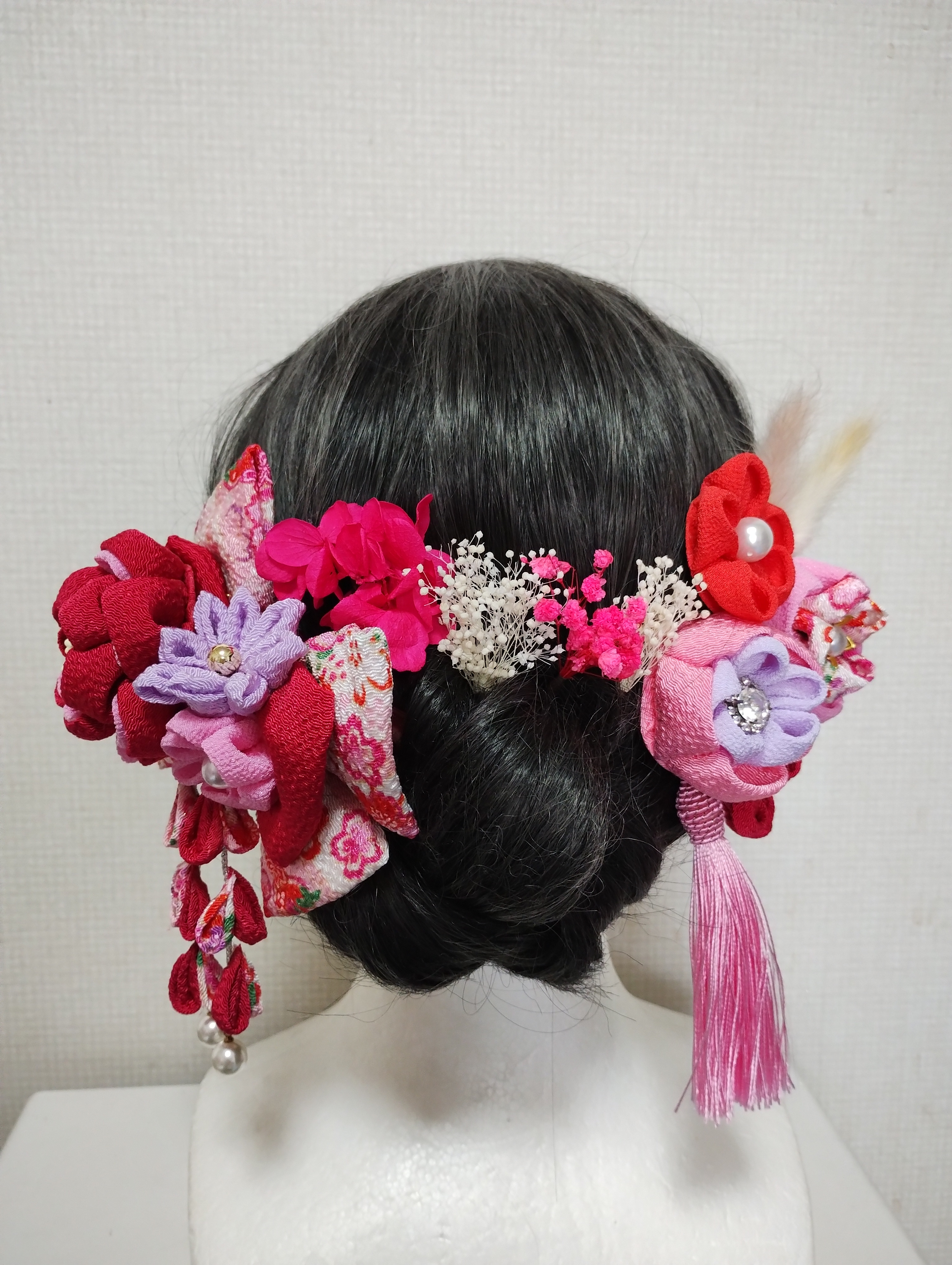 髪飾り　髪飾りピンク　リボンピンク　成人式髪飾り　卒業式髪飾り　七五三髪飾り　つまみ細工髪飾り