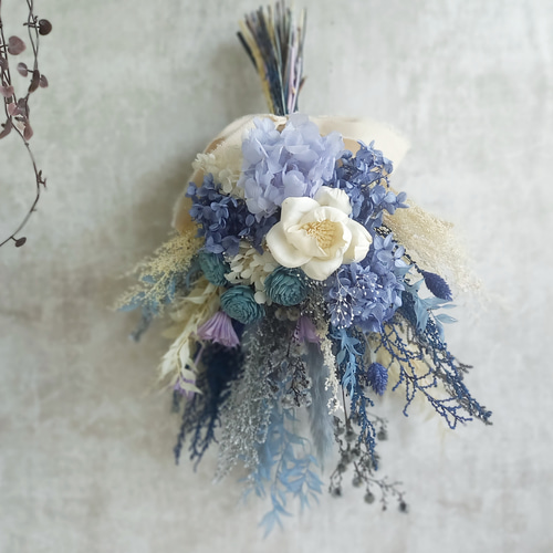 ブルー落ち着きあるスワッグ✲︎ プリザーブドフラワー　紫陽花