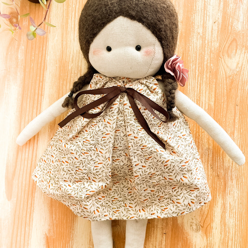 カントリードール♡ハンドメイド♡お人形♡エプロンドール♡ カントリードール着せ替え人形、布ドールバースデーギフト、出産