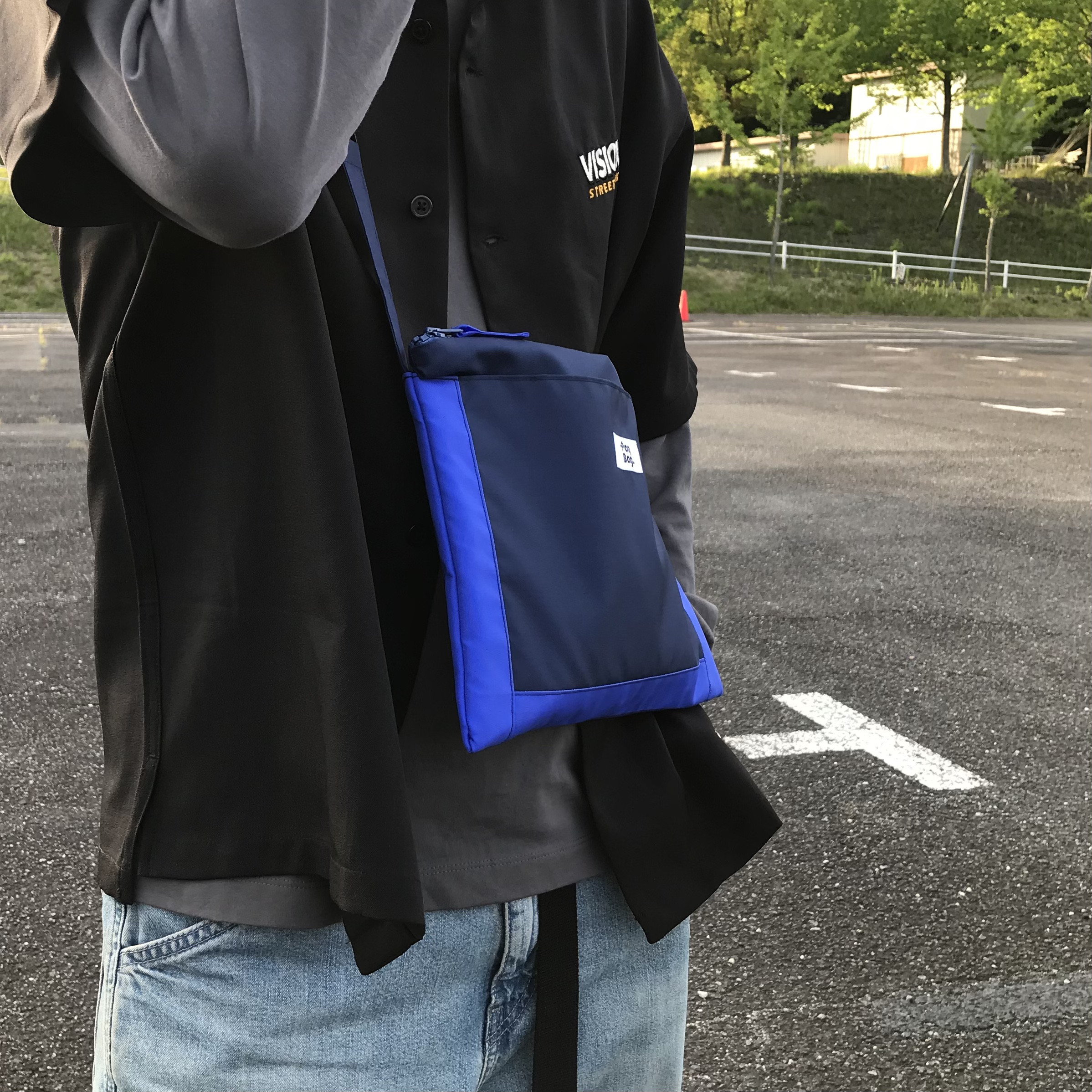 撥水KONOJIサコッシュ［選べるファスナー向き］※セミオーダー※受注生産※ご入金確認後に作製します。
