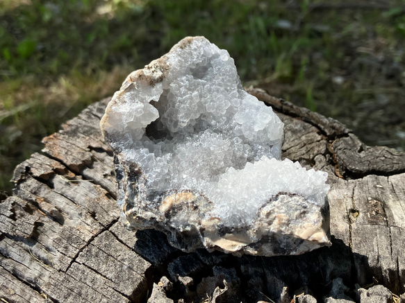 メキシコチワワ州産　蛍光ジオード　トランカスジオード　母岩つき水晶ジオードクラスター／墨西哥　荧光晶洞　 5枚目の画像