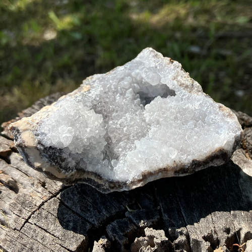 メキシコチワワ州産 蛍光ジオード トランカスジオード 母岩つき水晶 
