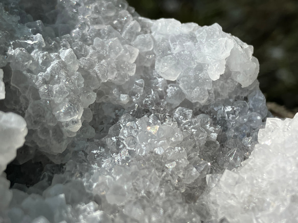 メキシコチワワ州産　蛍光ジオード　トランカスジオード　母岩つき水晶ジオードクラスター／墨西哥　荧光晶洞　 8枚目の画像