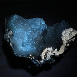 メキシコチワワ州産　蛍光ジオード　トランカスジオード　母岩つき水晶ジオードクラスター／墨西哥　荧光晶洞　 4枚目の画像