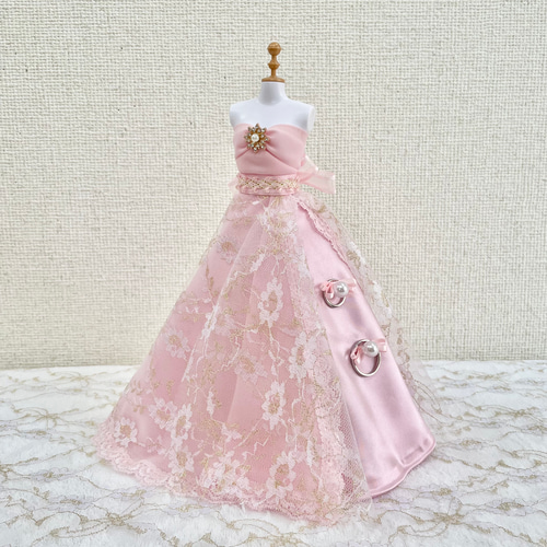 期間限定価格】ウェディングドレスのリングピロー／アクセサリーラック 