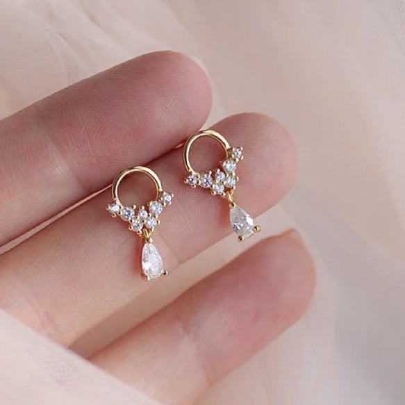 ピアス スターリングシルバー925 金属アレルギー対応 揺れるスタッド