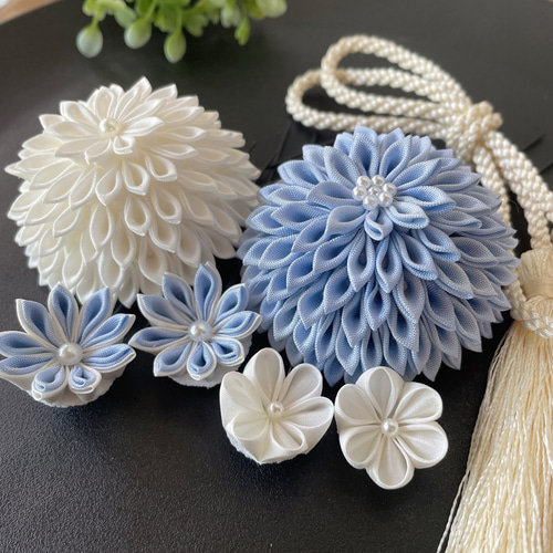 成人式つまみ細工セット　コームタイプ ブルー 髪飾り 振袖 着物 かんざし 和装 楽天市場】髪飾り 成人式 振袖 和装 4点セット 青緑 ターコイズブルー