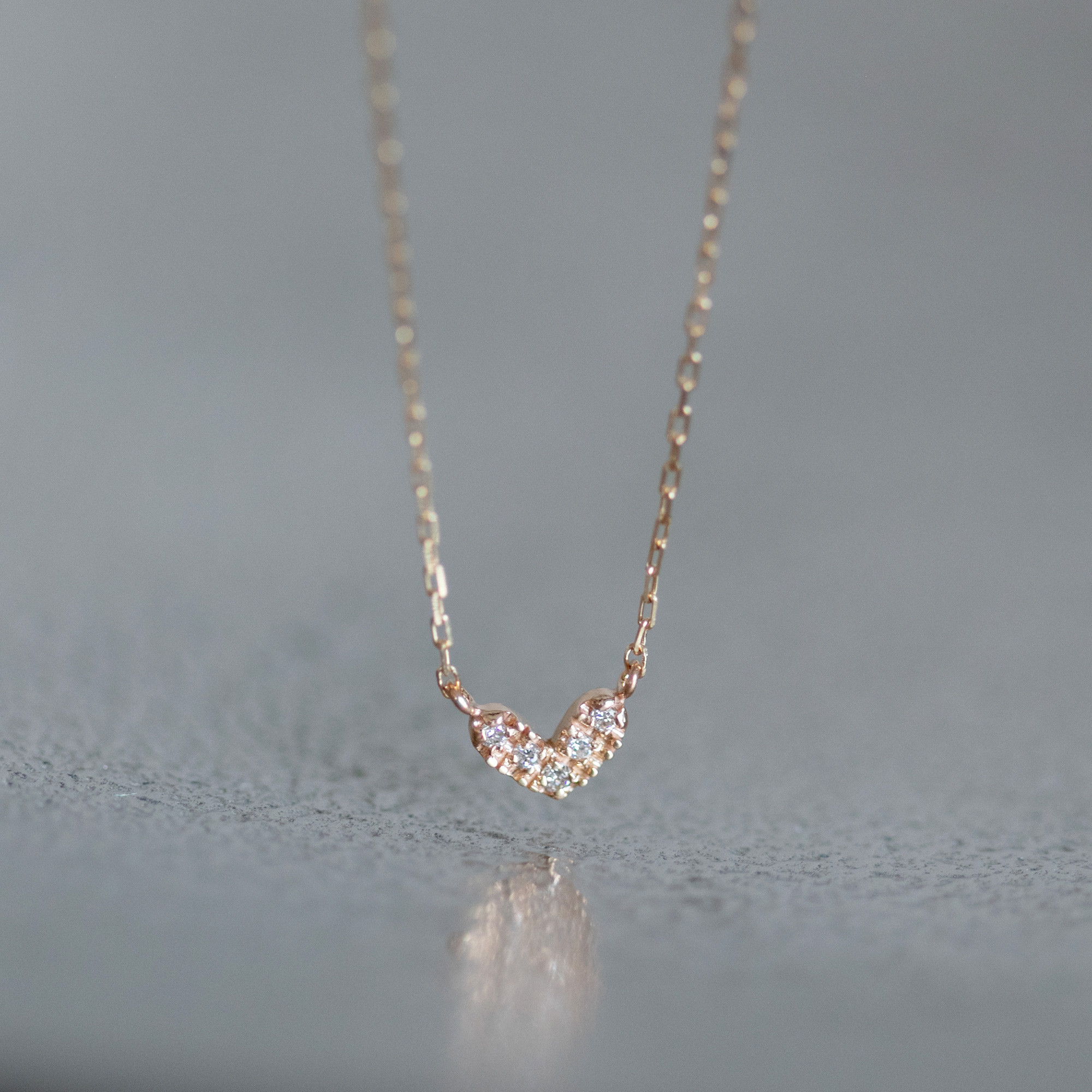 ダイヤモンド ペンダンド ネックレス ダイヤ５粒 K10 ハート YG ゴールド ダイヤモンド ペンダンド ネックレス ダイヤ5粒 K10 ハート YG ゴールド