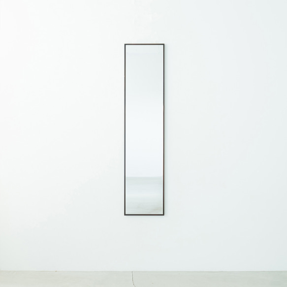 細枠ウォールミラー（30×122） 天然木 北欧風 日本製 ナチュラル 鏡 全身鏡 姿見 高級感 木製 スリム 3枚目の画像