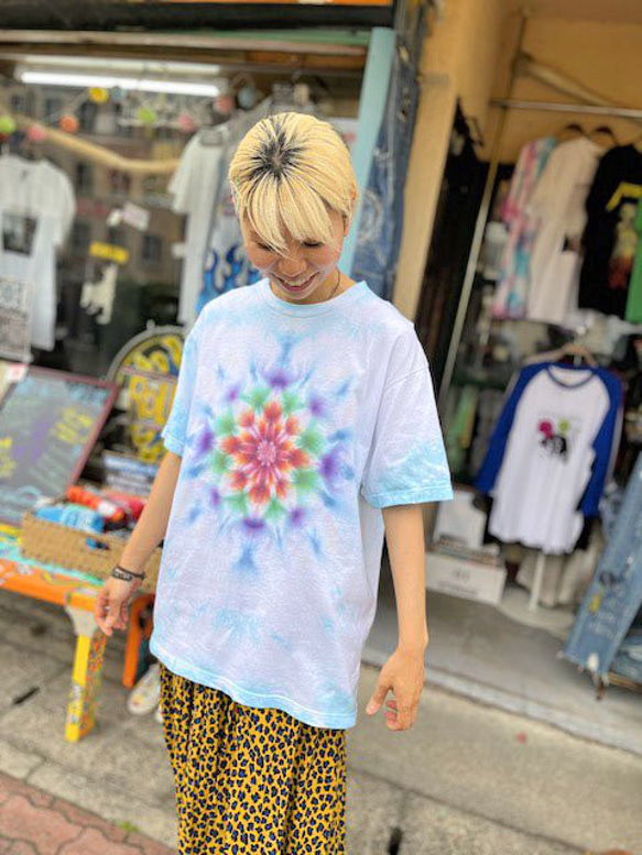 タイダイ染め Tシャツ　Lサイズ　曼荼羅　ブルームラ染め　Hippies Dye HD19-50 1枚目の画像