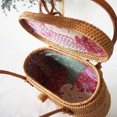 特集掲載・即納可能【バリ島の職人技☆アタ】カゴバック・オブロング