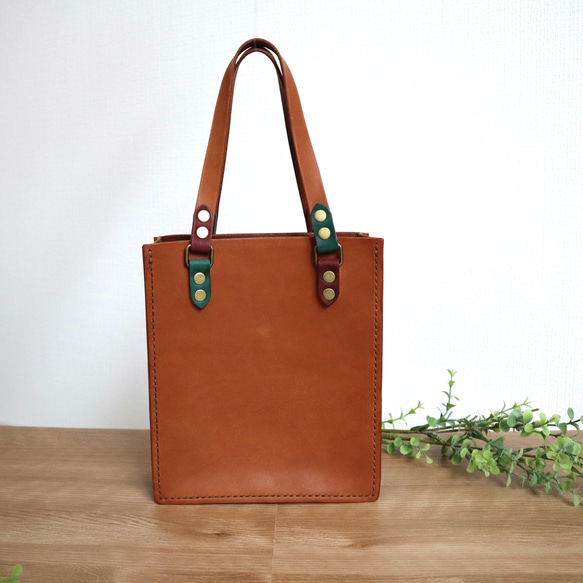 姫路レザー シックなカラーの自立するハンドバッグ 