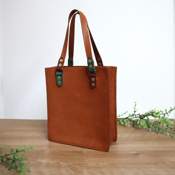 姫路レザー シックなカラーの自立するハンドバッグ 