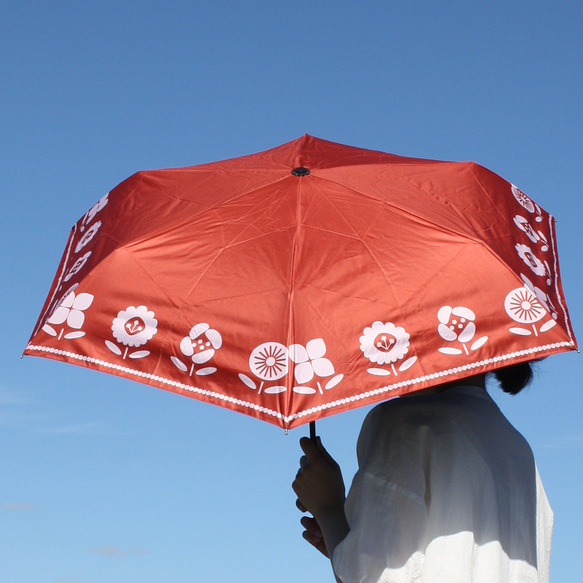 防紫外線 折疊傘花盆 紅色花朵圖案 99.9% 防紫外線 晴天雨天 163429 遮陽傘 竹柄 第1張的照片