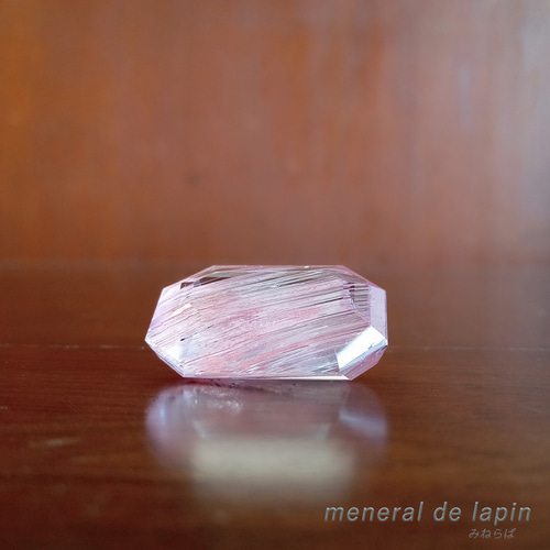 ルチルクンツァイト ルース 25.2カラット 天然石 mineral de lapin