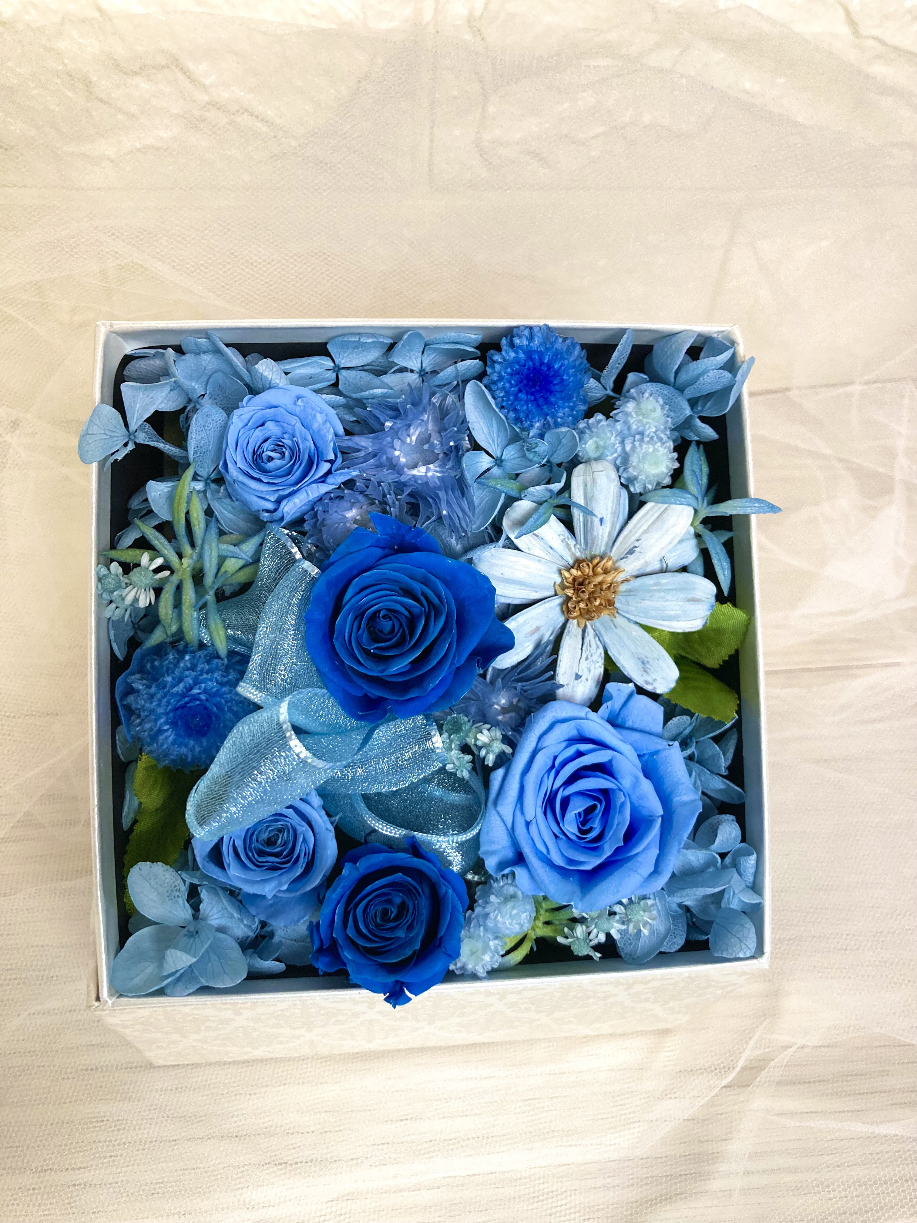 レビュー高評価商品 青薔薇 ブリザードフラワー 小物 直径約18cm