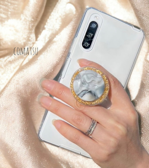 [全機種対応]金箔仕立て*大理石調マーブル グリップソケットホルダー付きスマホケース 指かけ落下防止 ソフトスマホカバー 8枚目の画像
