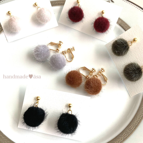 大人気商品❤︎再販⑥】ころりん ファーボール ピアス/イヤリング