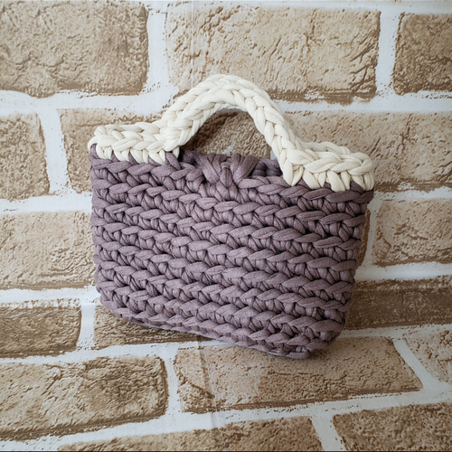 30%OFF】スマホポーチ ベージュ×アイボリー ズパゲッティ ミニトートバ