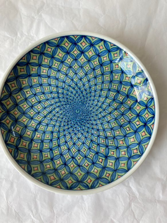 平皿】【飾り皿】【送料無料】七宝つなぎ柄 手作陶 手描き 円形 円満