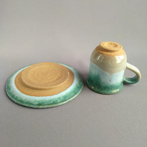 コーヒーカップ 緑釉 【商品番号：00349】 ティーカップ やきもの實陶