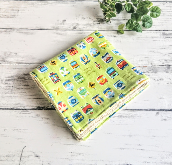 いろんな電車 ガーゼハンカチ タオルハンカチ 30cm✕30cm ダブルガーゼ  