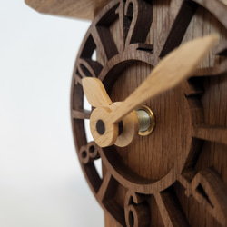 無垢材　木の置き時計　アラビア数字 2枚目の画像