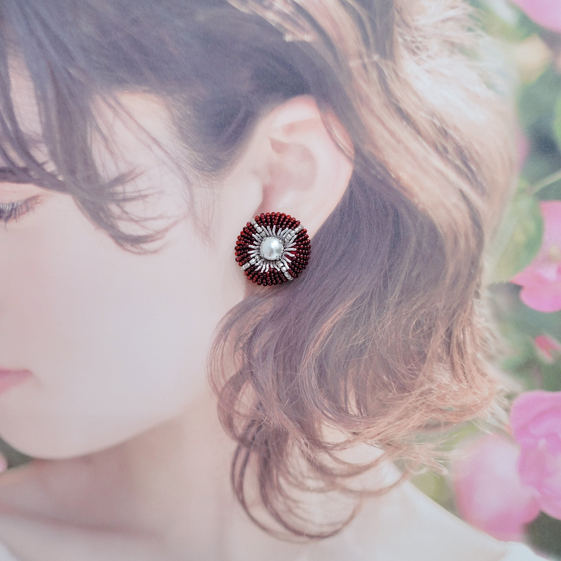 【pierce/earring】クールな丸ピアス/イヤリング[ワインレッド][オートクチュール刺繍]