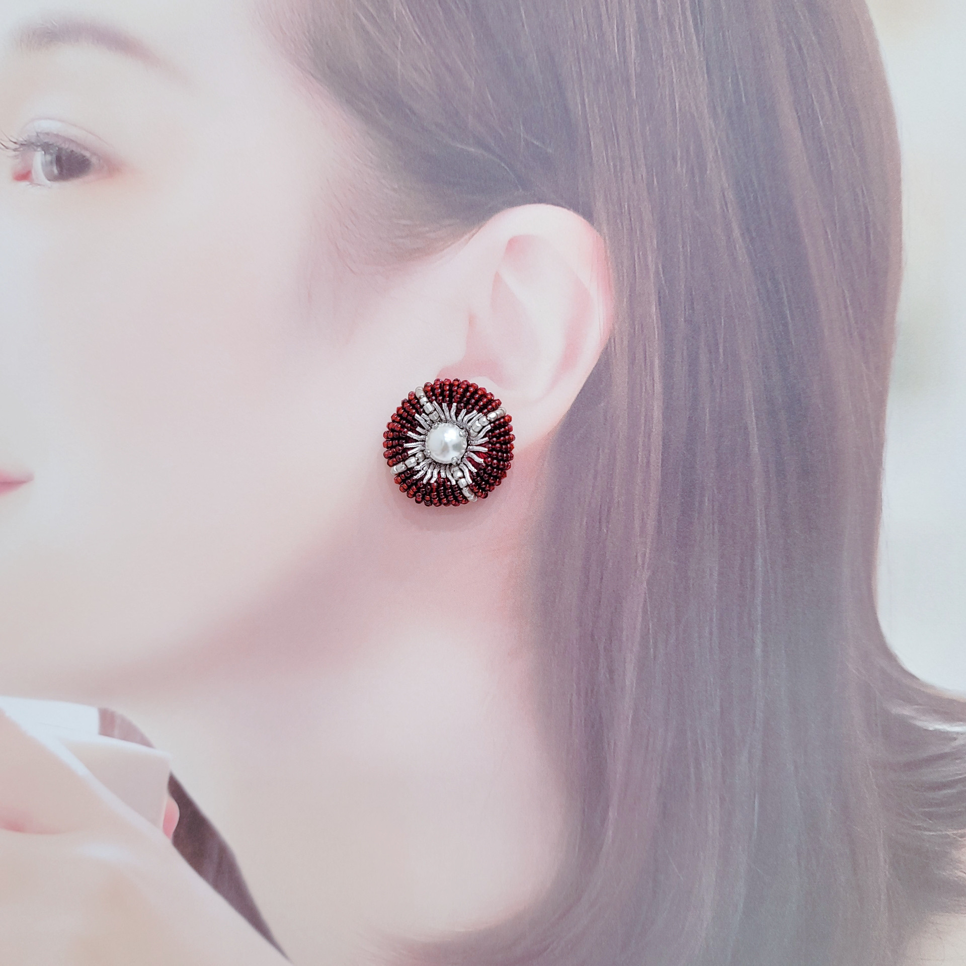 【pierce/earring】クールな丸ピアス/イヤリング[ワインレッド][オートクチュール刺繍]
