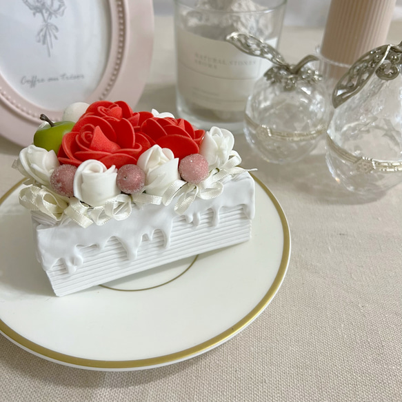 食べちゃいたくなる♩まるでケーキのようなフラワーアレンジ アーティ