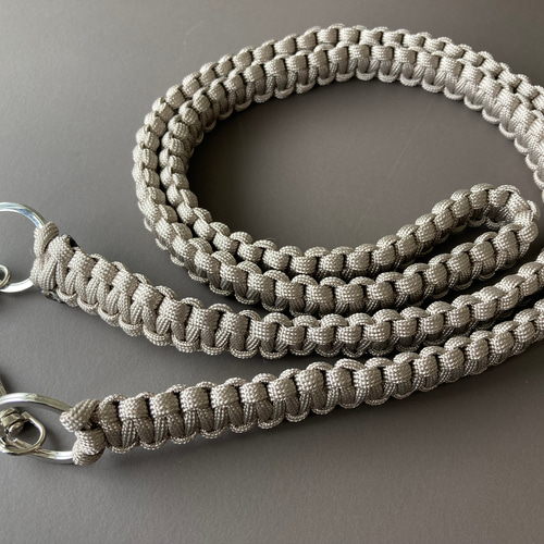 ♡ ハンドメイド オーダーメイド♡ パラコードストラップ スマホストラップ ♡ ハンドメイド オーダーメイド♡ パラコードストラップ スマホ