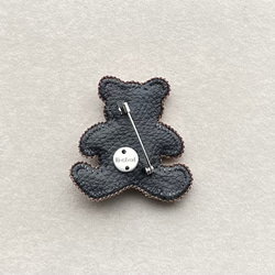 ビーズ刺繍のブローチ　-テディベア(オフホワイト)-teddy bear 5枚目の画像