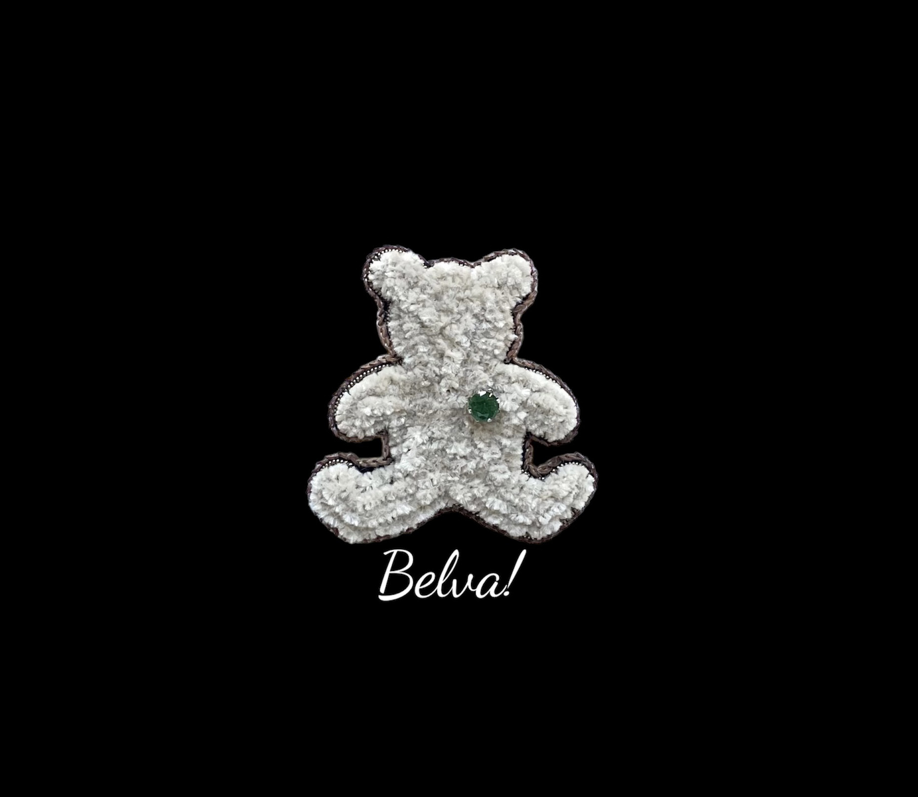 ビーズ刺繍のブローチ　-テディベア(オフホワイト)-teddy bear