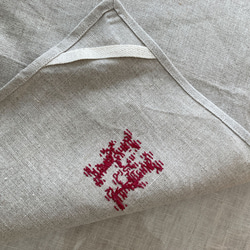 リネンクロス(青耳リネン）　アルファベット刺繍　H 4枚目の画像