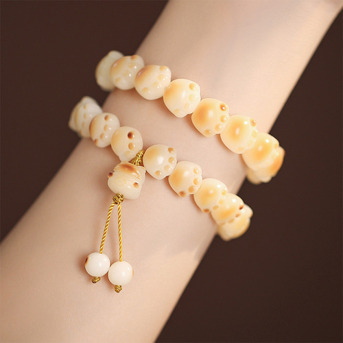 貴重な天然白菩提珠♢猫の爪ブレスレット ♢邪気を取り除き♢悪霊を