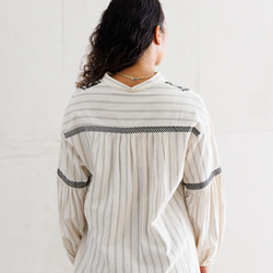Tribal embroidery Blouse 3枚目の画像