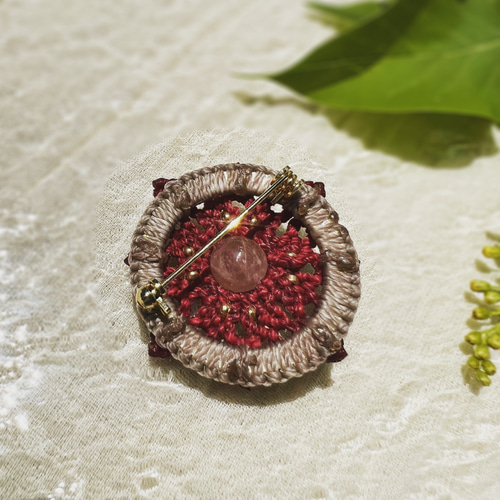 送料無料】マクラメブローチMANDARA 〜ローズクォーツ〜 ブローチ