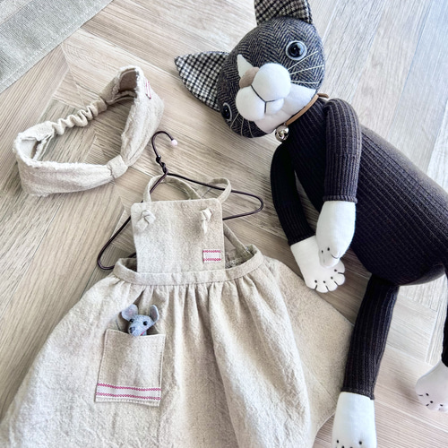 エプロンスカートのハチワレねこちゃん❗️( 茶 色)】靴下