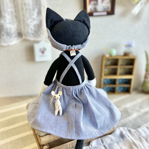 エプロンスカートのハチワレねこちゃん❗️( 黒 )】靴下