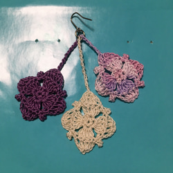【編むアクセサリー】レース編みの可憐な紫陽花のピアス 3枚目の画像