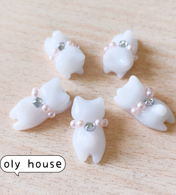 ♡ [レジンで作る ねこちゃんキーホルダー] 【→ → → ス ワ イ プ し